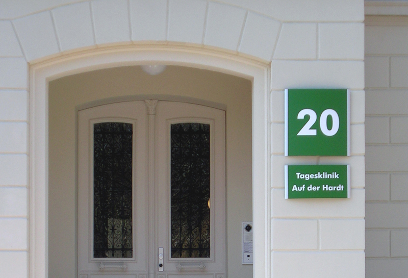 Wegweiser wandmontiert SW Slide 4