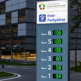 Rhön Klinikum Campus Parkstele Beleuchtet