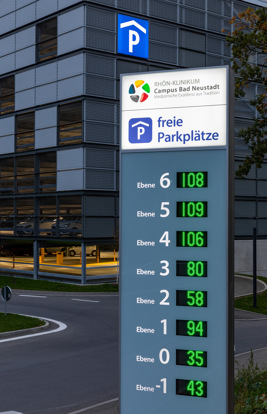 Rhön Klinikum Campus Parkstele Beleuchtet