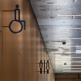 THU Ulm Innen Flur Piktos