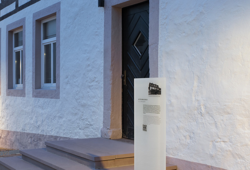 Stelen aus Glas TA Slide 2