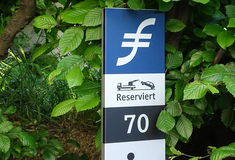 Frankfurt School of Finance 65