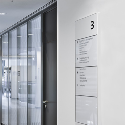 Übersichten wandmontiert QUAM