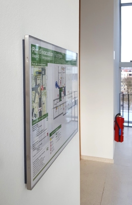 Athenee Fluchtwegschild