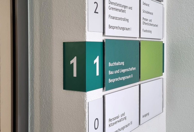 Haus der Evangelischen Kirche 1