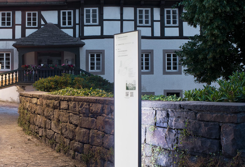 Porzellanmanufaktur 8