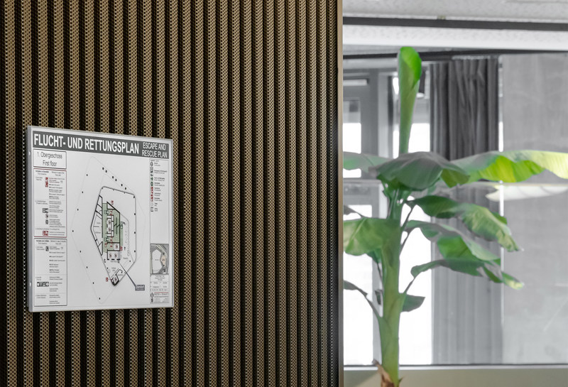 ★ Porsche Design Tower 26