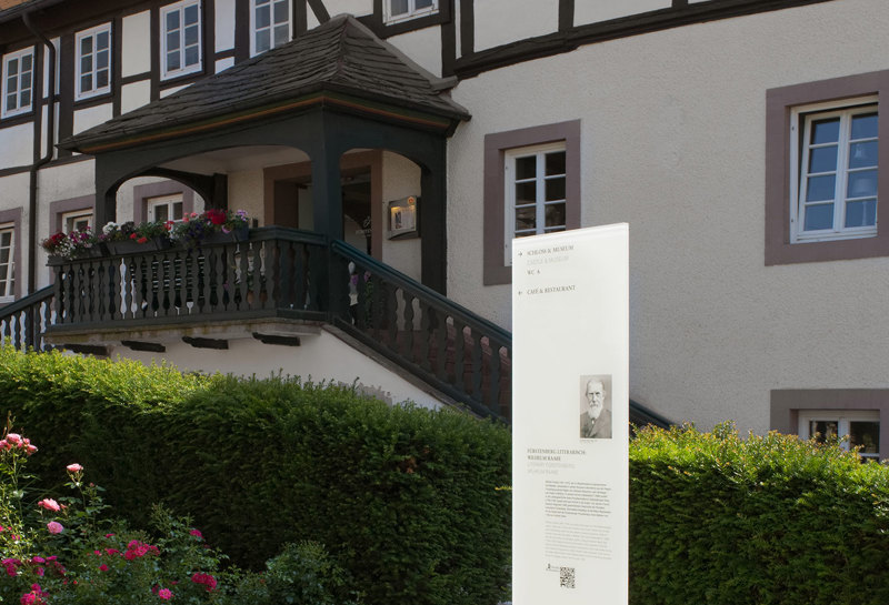 Porzellanmanufaktur 9