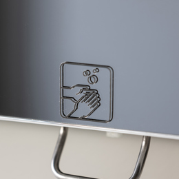 THU Ulm Innen Folienaufkleber Spiegel Detail