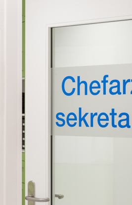 SANA QTE+Wandbeschriftet