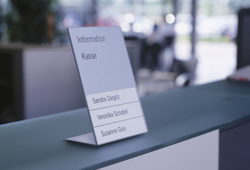 Tischaufsteller QVT Slide 2