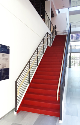 FS 19 Treppenhaus Rot