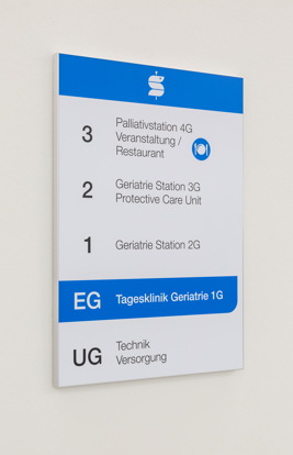 SANA QWA Etagenwegweiser