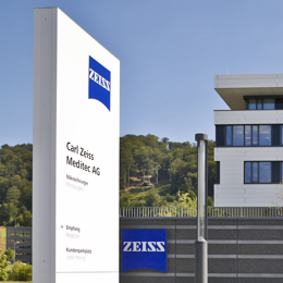 Carl Zeiss