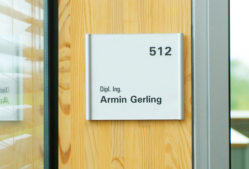 Türschild Large RTL Slide 1