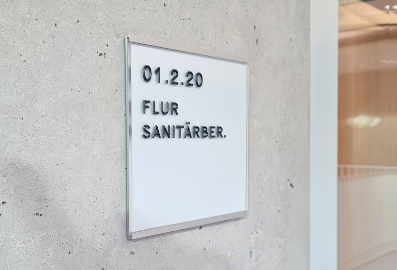 Türschild CTA taktil Slide 2