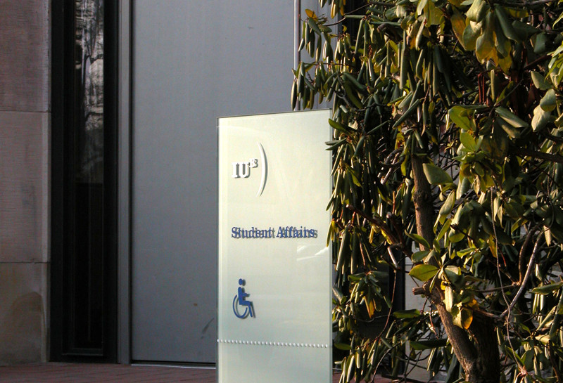 Stelen aus Glas TA Slide 11