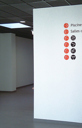 Lycee Technique Wandbeschriftung Schablonenschrift 5