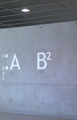 Lycee Technique Wandbeschriftung Schablonenschrift 3